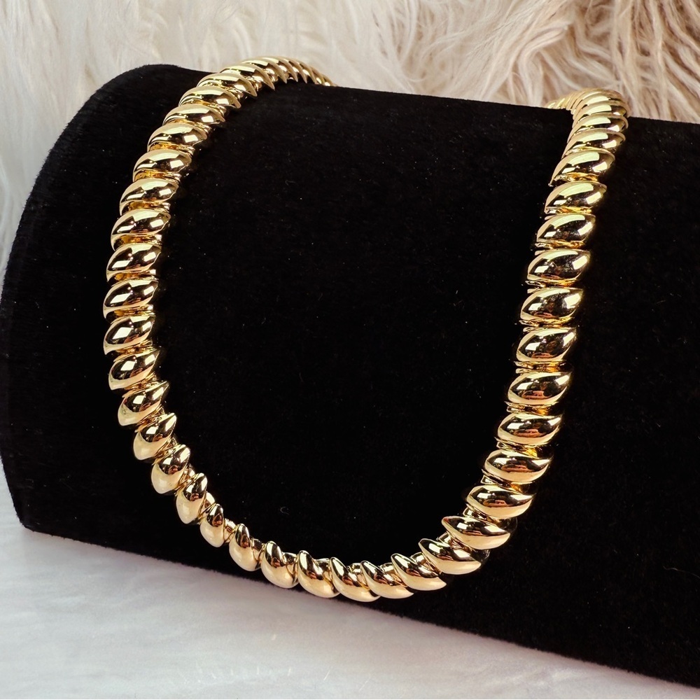 Bold Gold Tone Sculptural Ribbed Statement Collar Necklace Vintage Glam - Picture 8 of 12